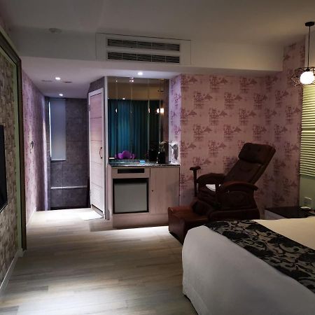 Love Story Motel Тайпей Екстериор снимка