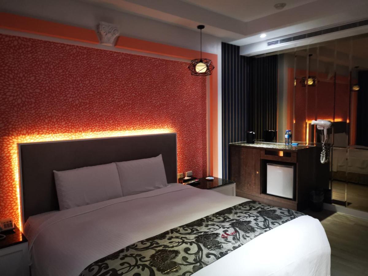 Love Story Motel Тайпей Екстериор снимка