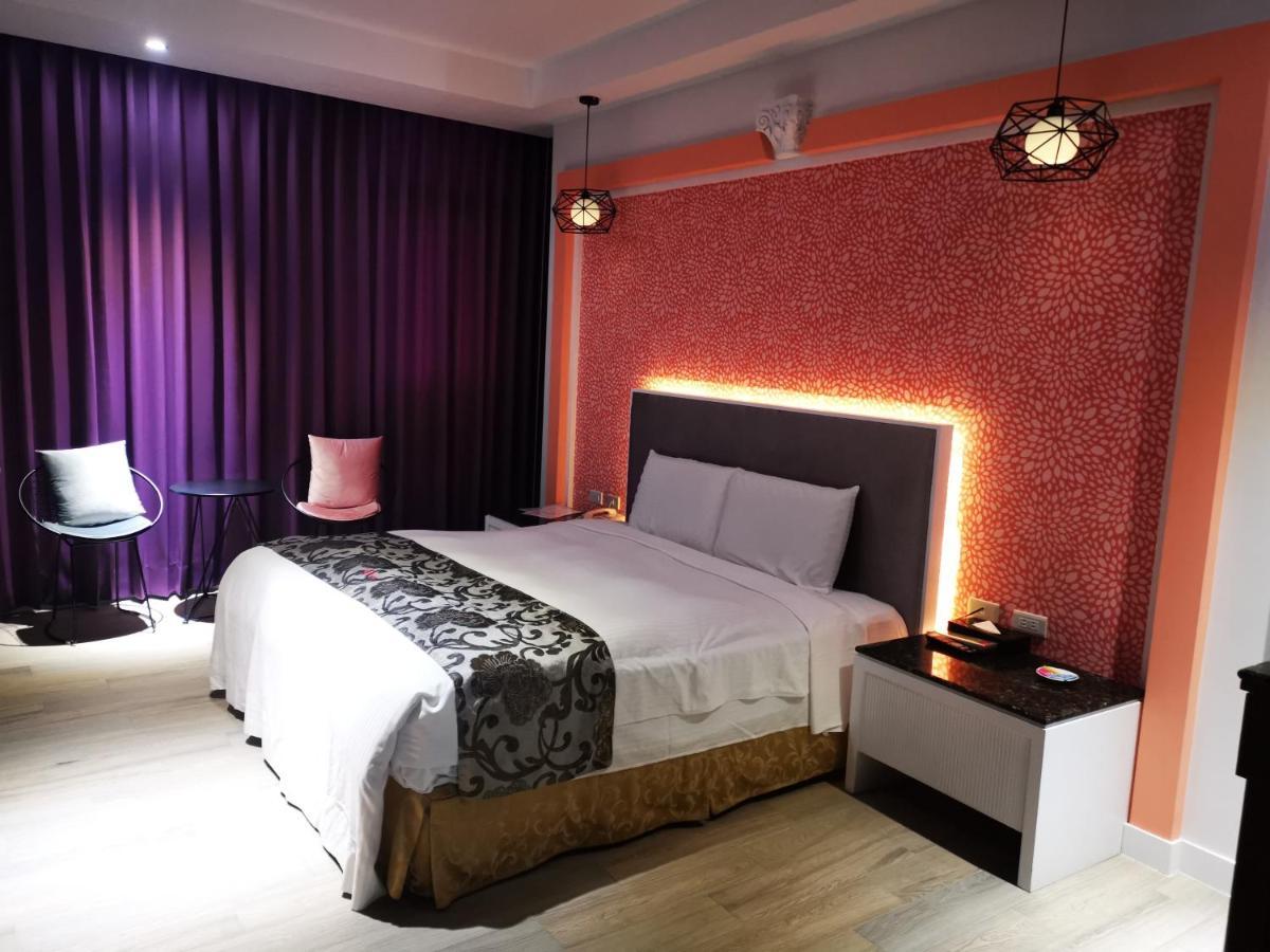 Love Story Motel Тайпей Екстериор снимка